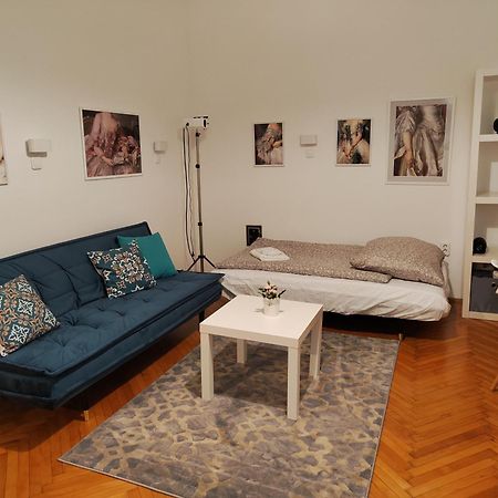 Hi!5 Spacious Apartment Budapest Palotanegyed Exterior foto